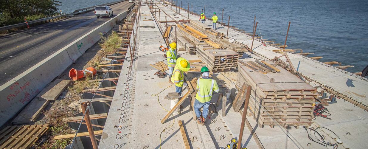 workers constructing SH 334 Bridge and Roadway