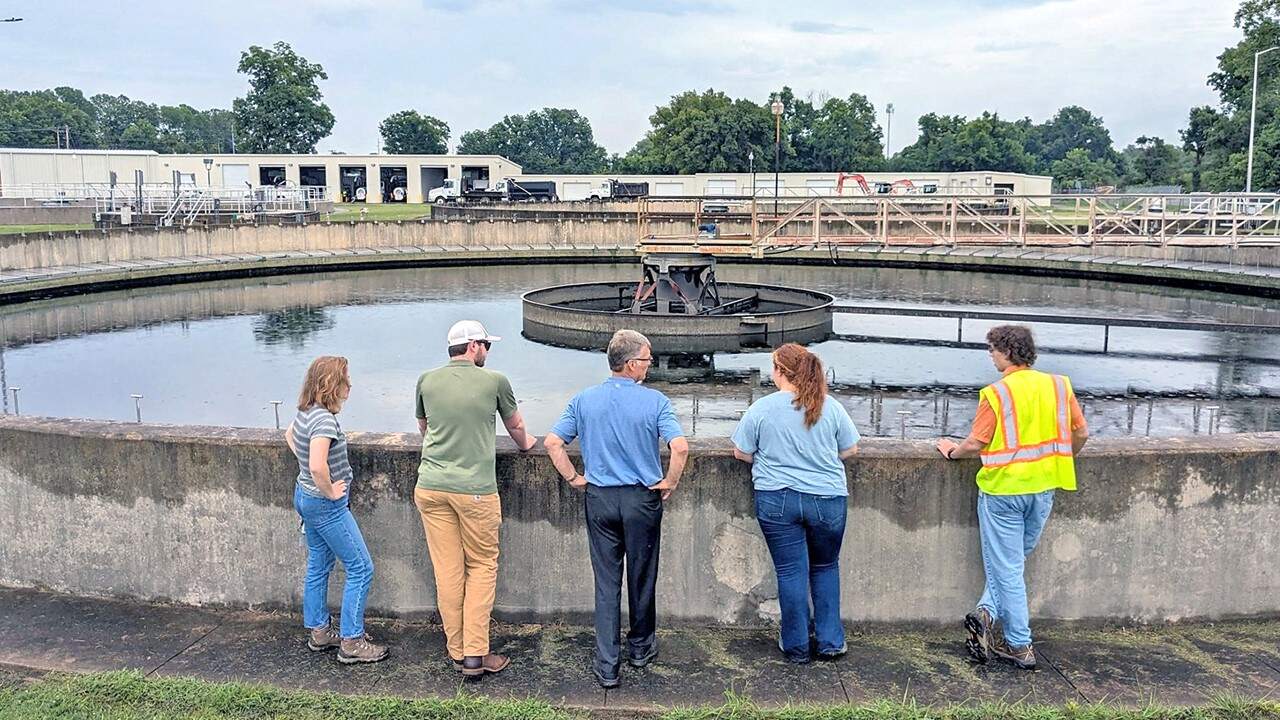 Little Rock interns touring a wastewater treatment plan in North Little Rock Halff